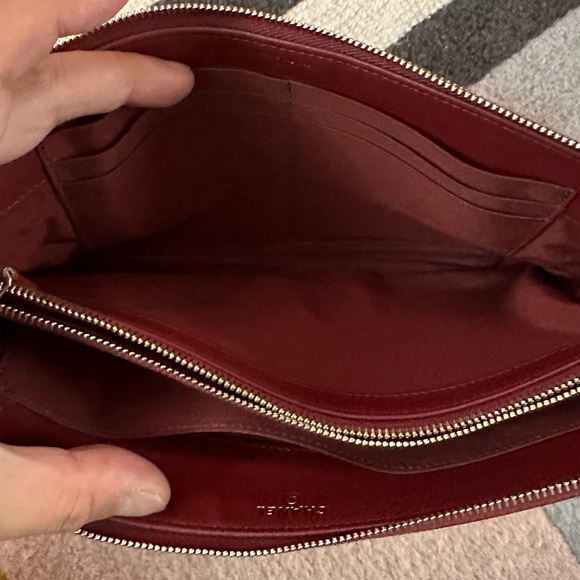 Auth CHANEL O Case in Iridescent Caviar Leather Boy - Picture 5 of 8